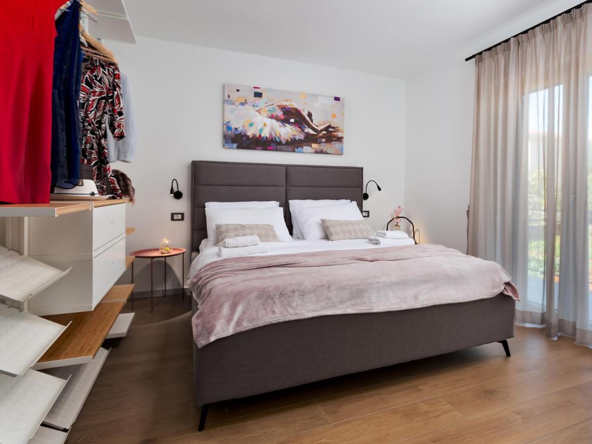 Luxury Apartment Vabriga Tar-Vabriga Bagian luar foto
