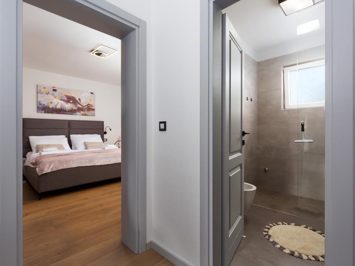 Luxury Apartment Vabriga Tar-Vabriga Bagian luar foto